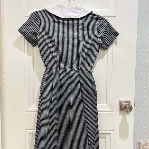 Vintage Striped Sue Brett with Collared V-Neck - Picture 4 of 4